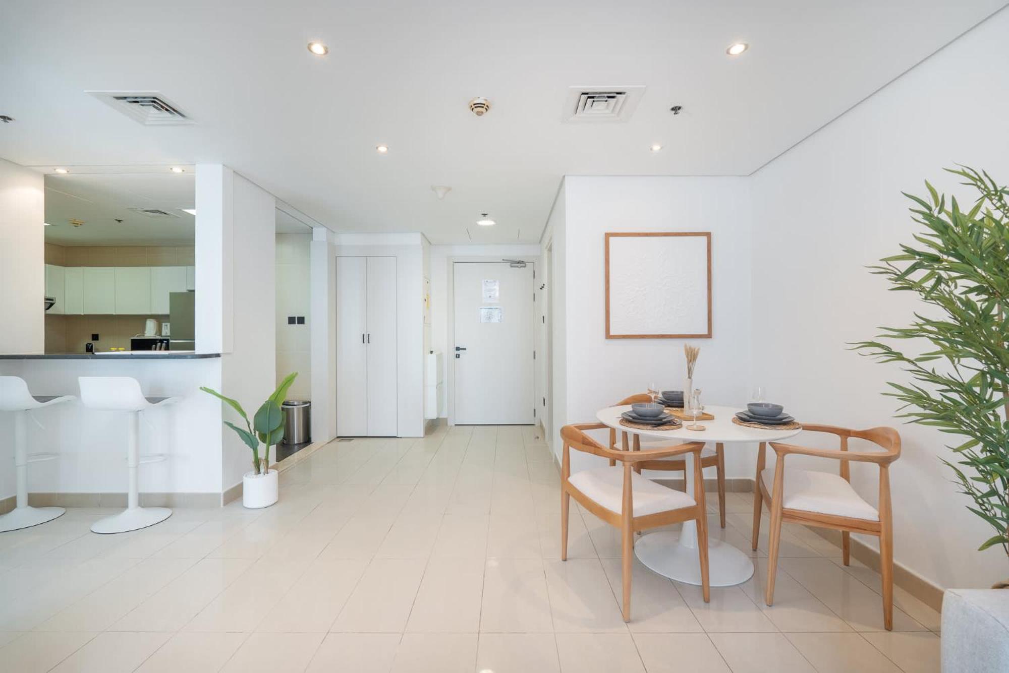 Stunning 1-bedroom Perfect For 4 In Lakeside Apartment